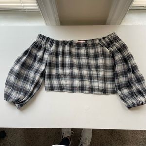 Off the shoulder wishful thinking plad cropped top